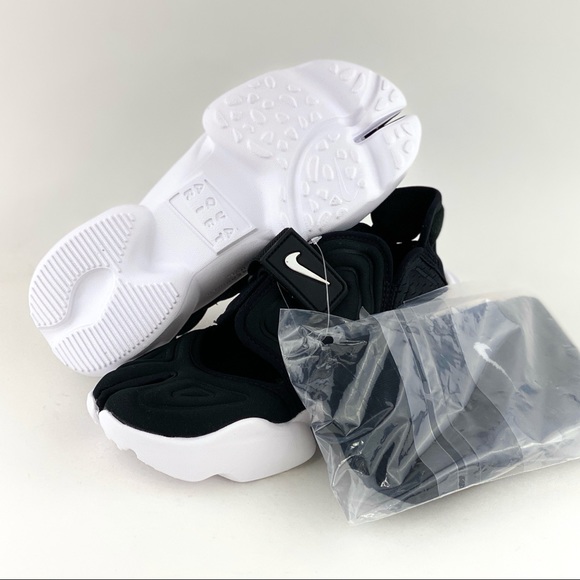 NEW Nike Aqua Rift With Socks - Picture 6 of 16